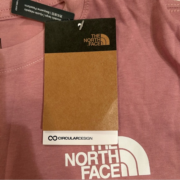 The North Face Women’s Relaxed Fit‎ NEW Dusty Rose Tee - Picture 3 of 6